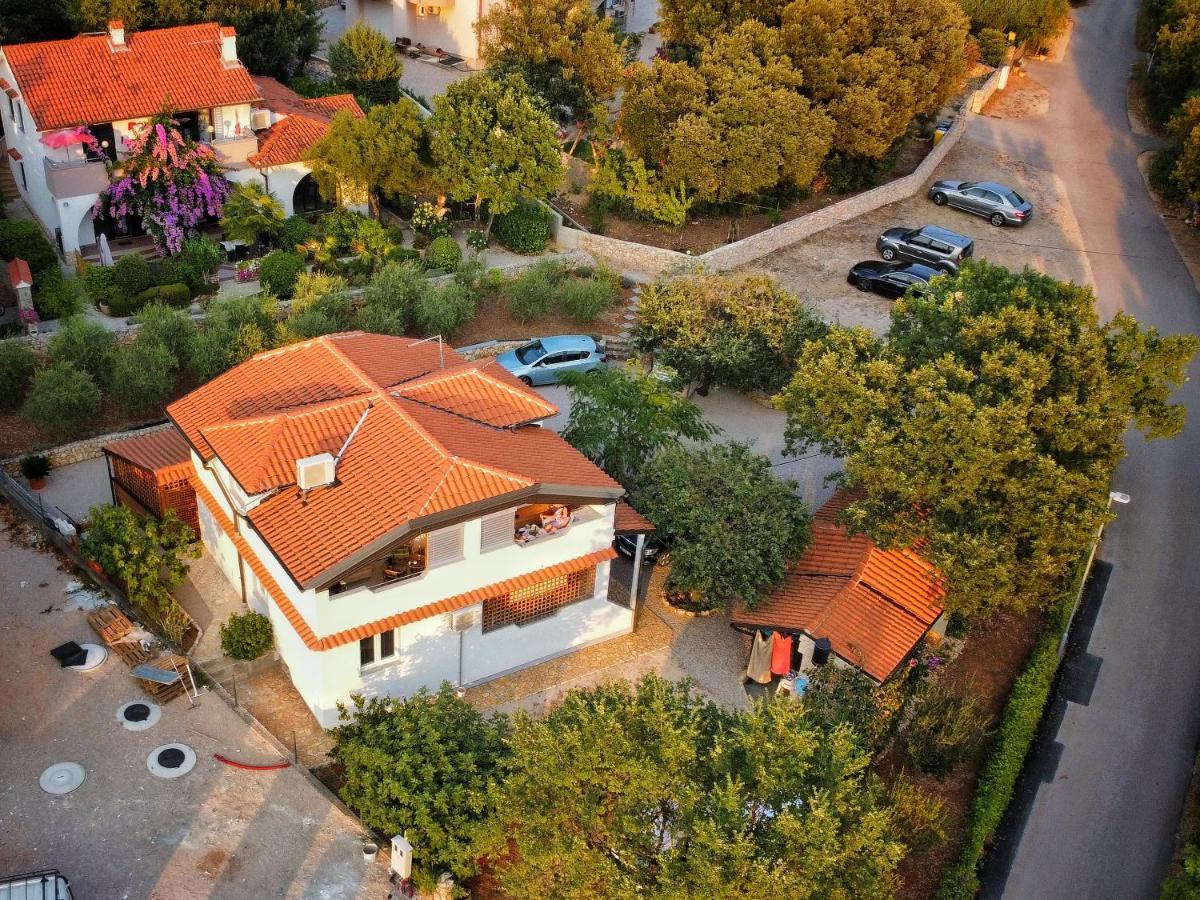 Pinezići Apartments Milena מראה חיצוני תמונה